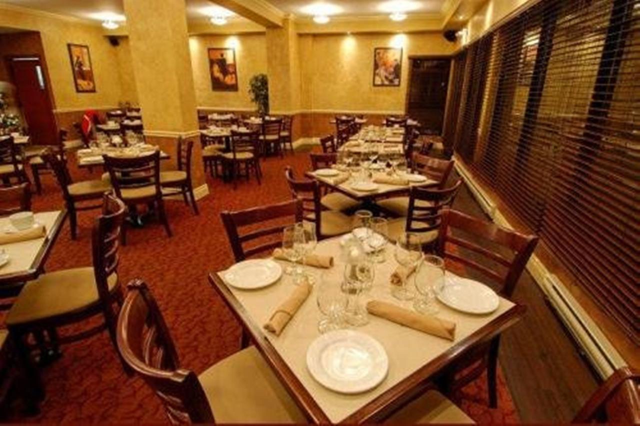 Auberge Royal Versailles Montréal Quarto foto